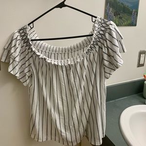 American Eagle off the shoulder summer top